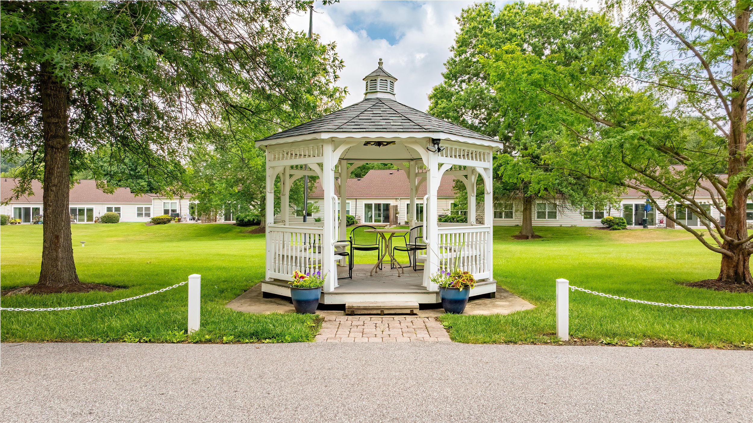  Gazebo