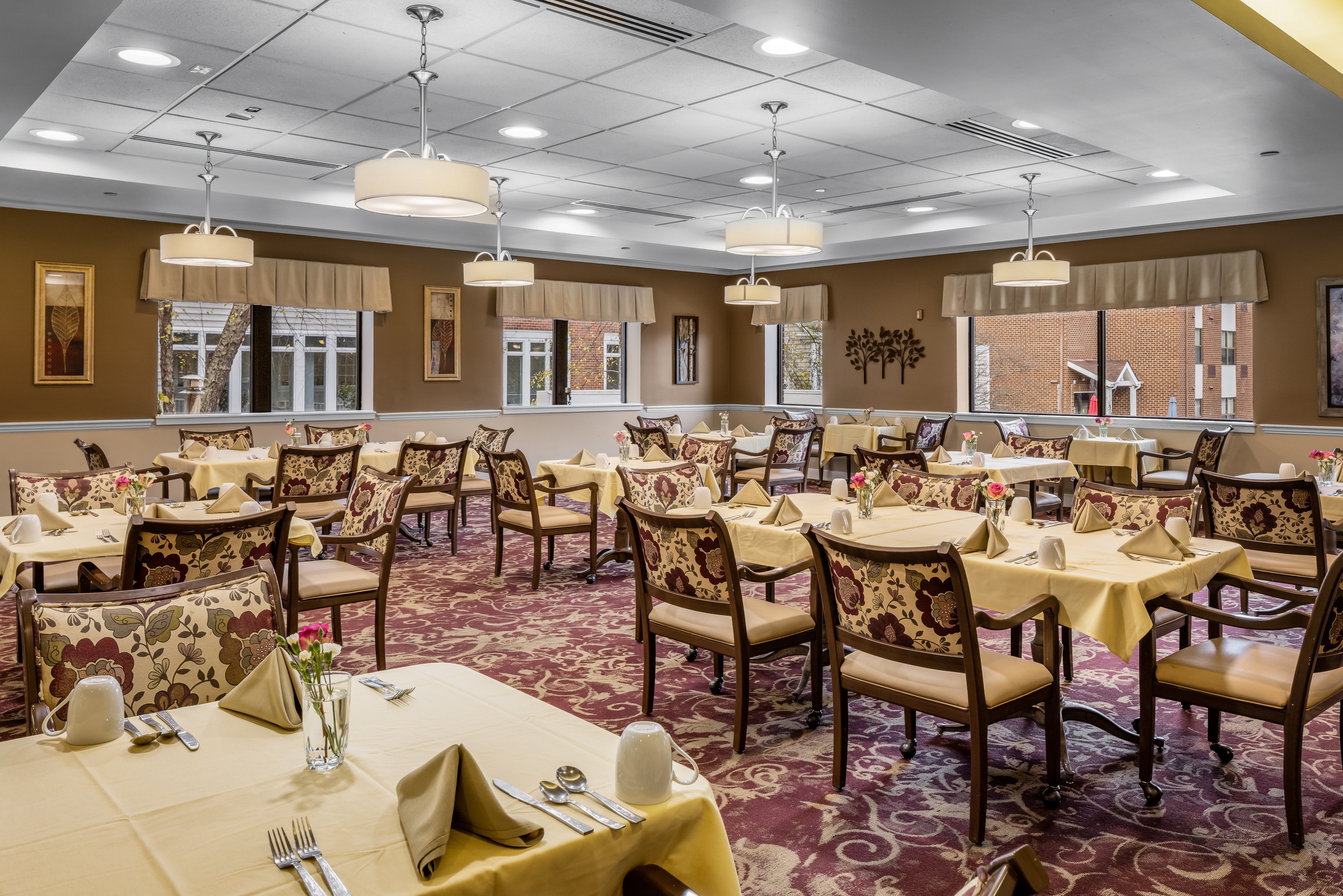 hlec-ellicott-city-009_Dining Room