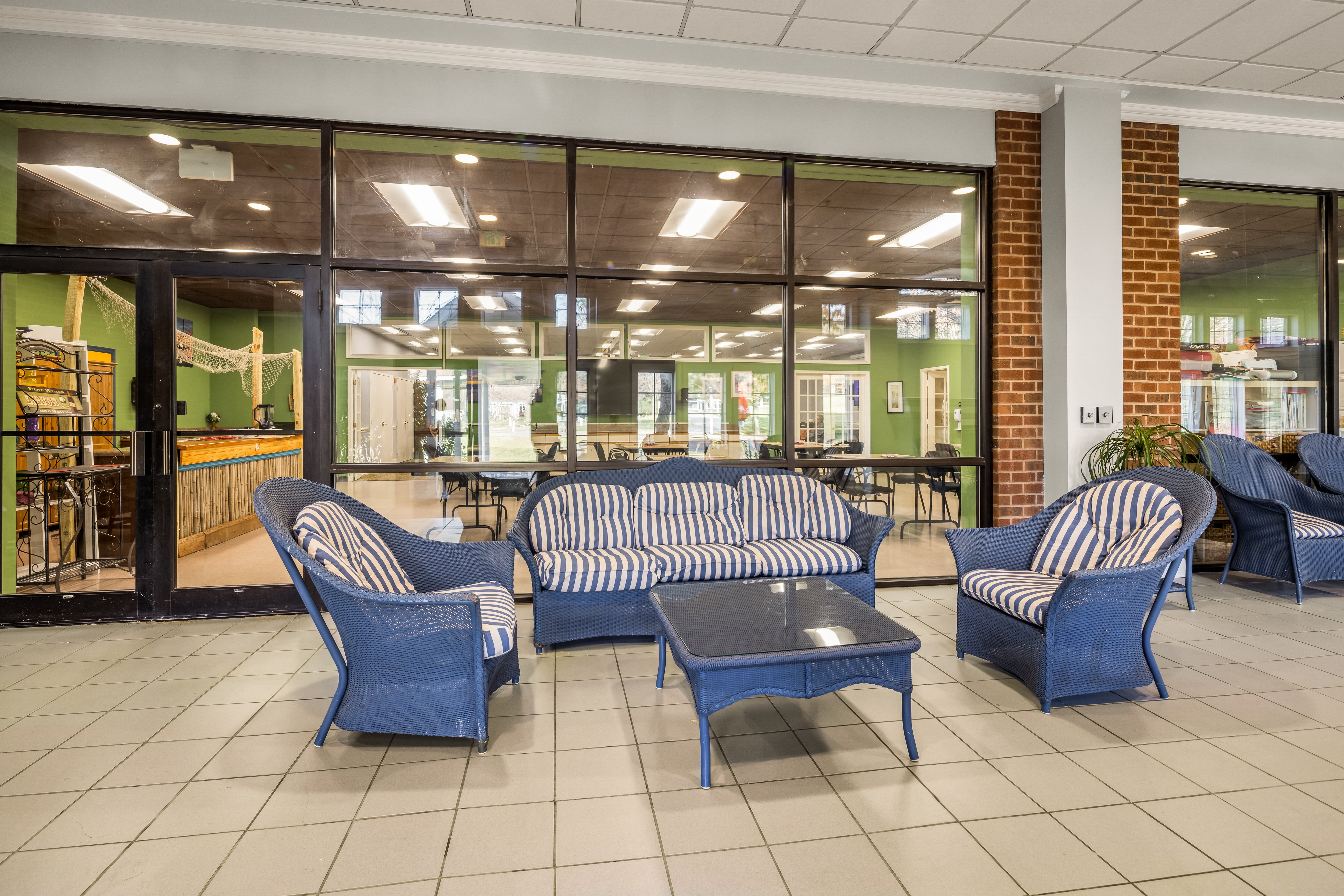 hlec-ellicott-city-015 Pool Veranda