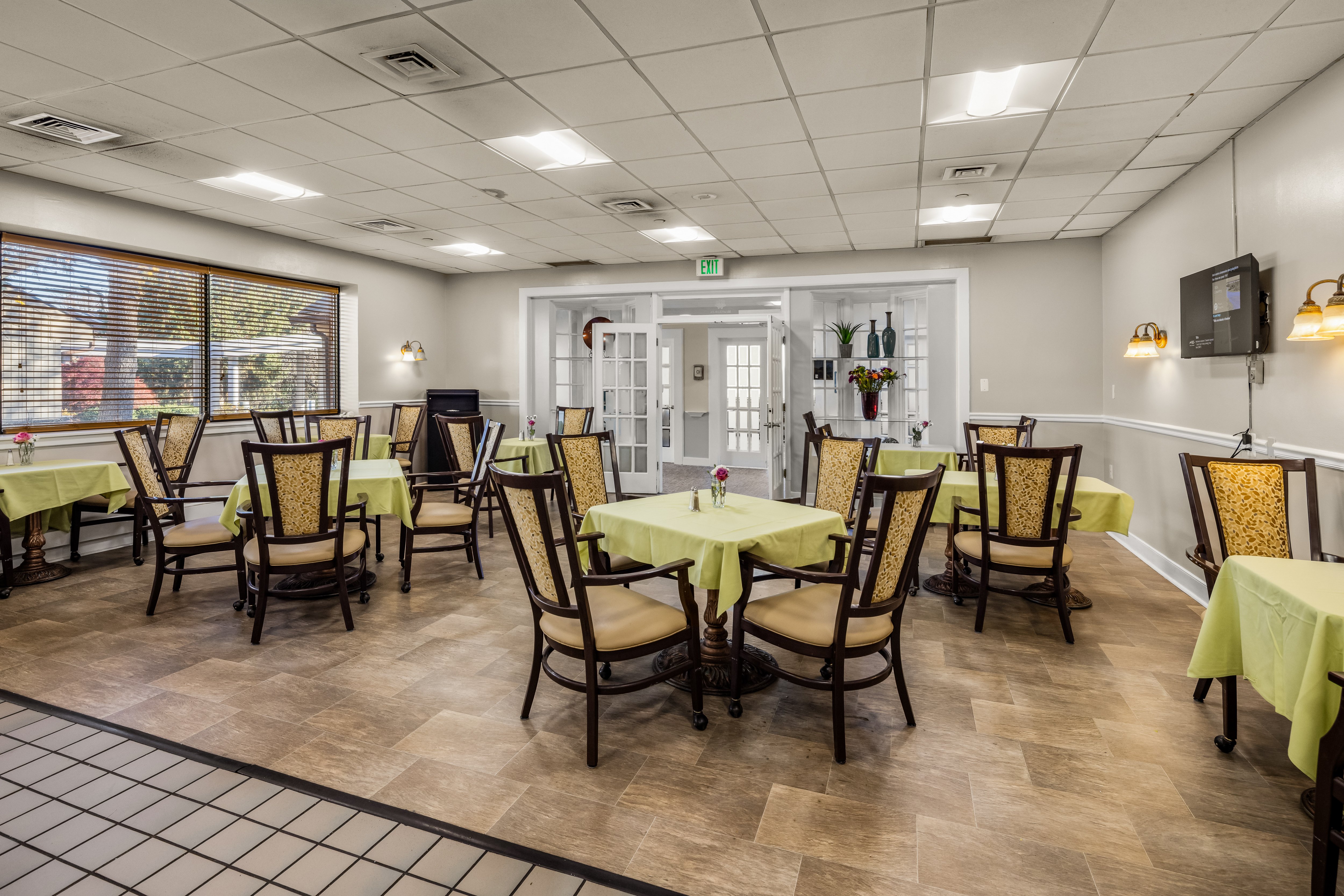 hlec-ellicott-city-025 Bistro